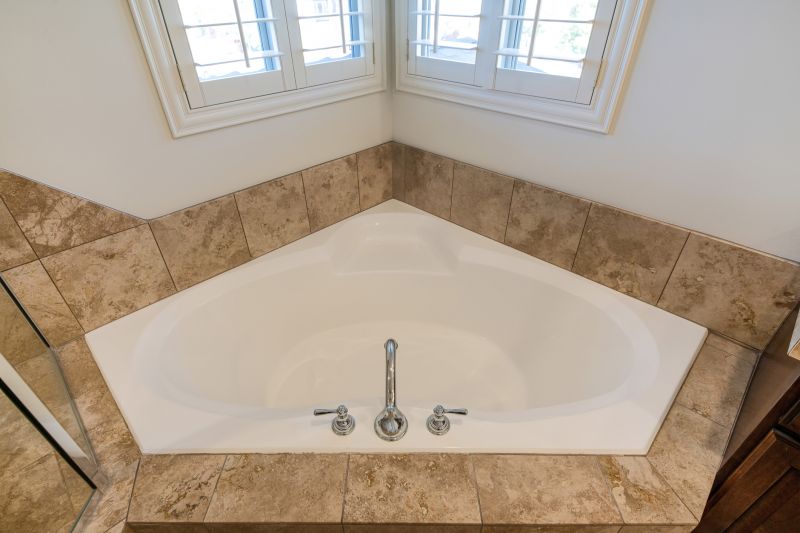 Compact Corner Tub