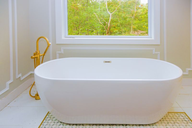 Custom Fit Bathtub